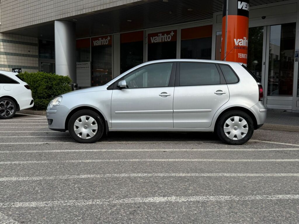 Volkswagen Polo 2009 United 1,4 59 kW / Huoltokirja / Kahdet renkaat / Jakopää tehty 2022