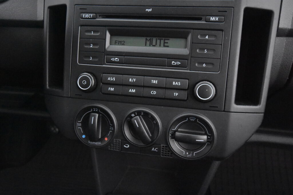 Volkswagen Polo 2009 United 1,4 59 kW / Huoltokirja / Kahdet renkaat / Jakopää tehty 2022
