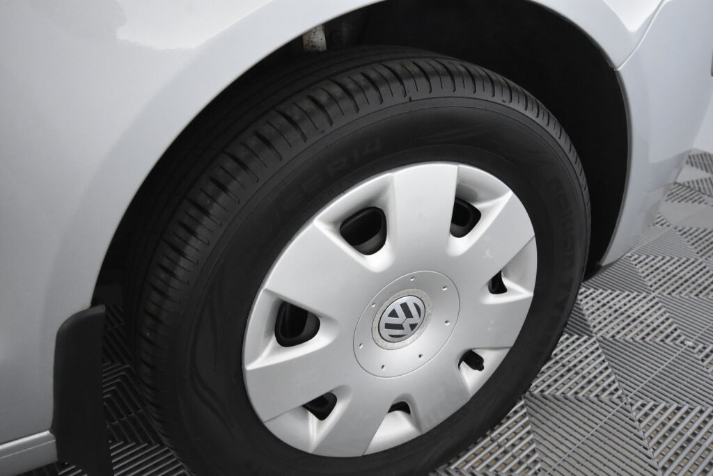 Volkswagen Polo 2009 United 1,4 59 kW / Huoltokirja / Kahdet renkaat / Jakopää tehty 2022
