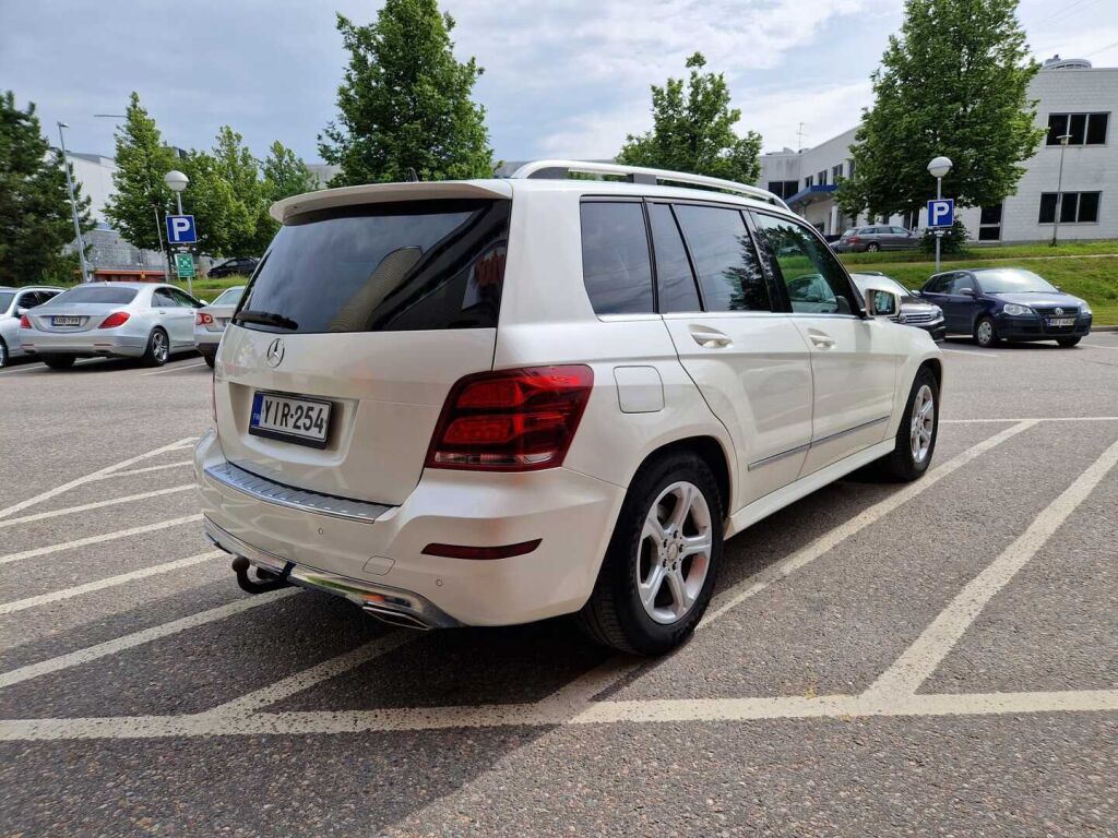Mercedes-Benz GLK 2013 250 BlueTec 4Matic A / xenon / Koukku / Webasto / Navi