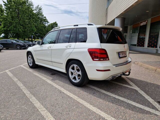 Mercedes-Benz GLK 2013 250 BlueTec 4Matic A / xenon / Koukku / Webasto / Navi