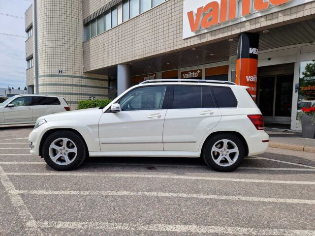 Mercedes-Benz GLK 2013 250 BlueTec 4Matic A / xenon / Koukku / Webasto / Navi