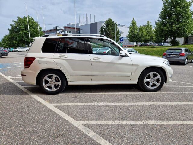Mercedes-Benz GLK 2013 250 BlueTec 4Matic A / xenon / Koukku / Webasto / Navi