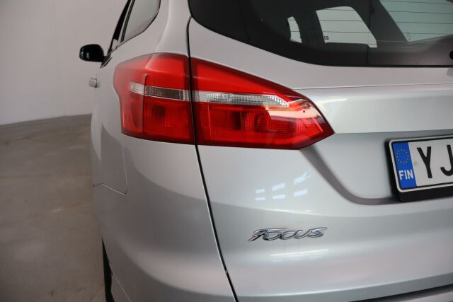 Ford Focus 2017 1,5 TDCi 120 hv Start/stop PowerShift ST-Line Wagon/  Webasto/ Bluetooth/ Juuri huollettu
