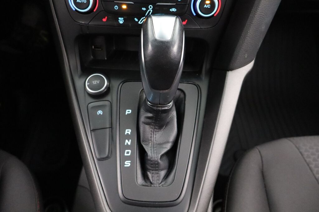 Ford Focus 2017 1,5 TDCi 120 hv Start/stop PowerShift ST-Line Wagon/  Webasto/ Bluetooth/ Juuri huollettu