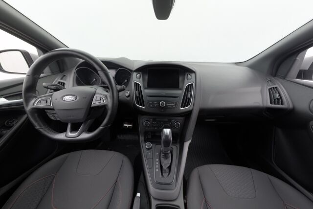 Ford Focus 2017 1,5 TDCi 120 hv Start/stop PowerShift ST-Line Wagon/  Webasto/ Bluetooth/ Juuri huollettu