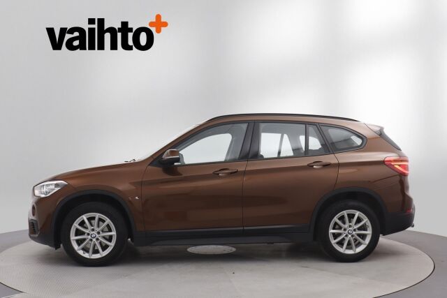 BMW X1 2016 F48 sDrive18d A Business / Suomiauto / Metalliväri / Lohko- ja sisätilanlämmitin / Peruutustutka