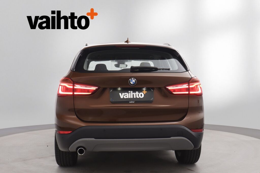 BMW X1 2016 F48 sDrive18d A Business / Suomiauto / Metalliväri / Lohko- ja sisätilanlämmitin / Peruutustutka