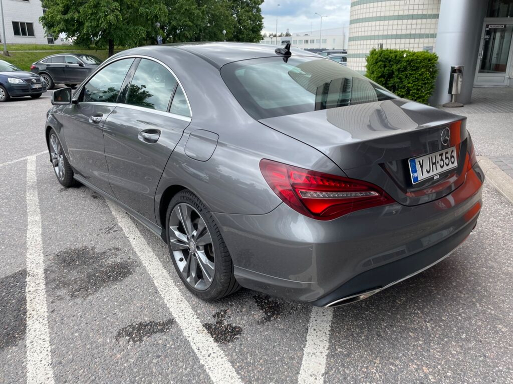 Mercedes-Benz CLA 2016 180 A Premium Business / Kamera / LED ajovalot / Sporttipenkit / Puolinahka sisusta / Kromipaketti