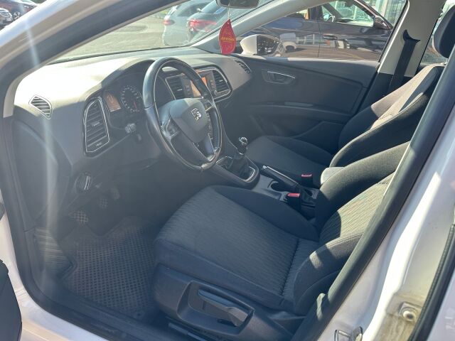 Seat Leon 2016 1,0 TSI 115 Ecomotive Style / Tutkat eteen ja taakse / Bluetooth / Vakkari