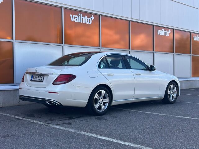 Mercedes-Benz E 2017 220 d A Premium Business / 1-om. Suomiauto / HUD / Distronic / Panorama / Widescreen / Nappanahat