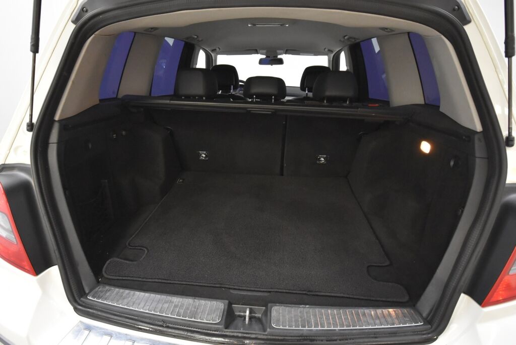 Mercedes-Benz GLK 2010 220 CDI BE 4Matic A Business /Sport-paketti/ Osanahkat/ Xenonit