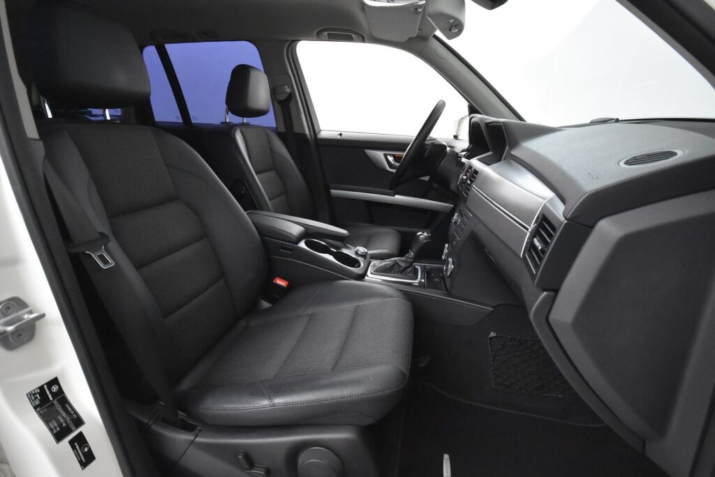 Mercedes-Benz GLK 2010 220 CDI BE 4Matic A Business /Sport-paketti/ Osanahkat/ Xenonit