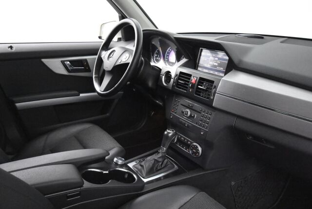 Mercedes-Benz GLK 2010 220 CDI BE 4Matic A Business /Sport-paketti/ Osanahkat/ Xenonit