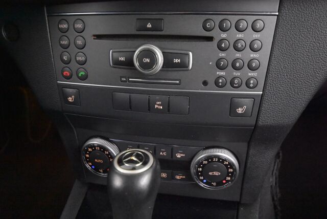 Mercedes-Benz GLK 2010 220 CDI BE 4Matic A Business /Sport-paketti/ Osanahkat/ Xenonit