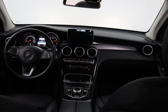Mercedes-Benz GLC 2018 350 e 4Matic A Premium Business / Ajoavustinpaketti / Sähk.koukku / Navi /