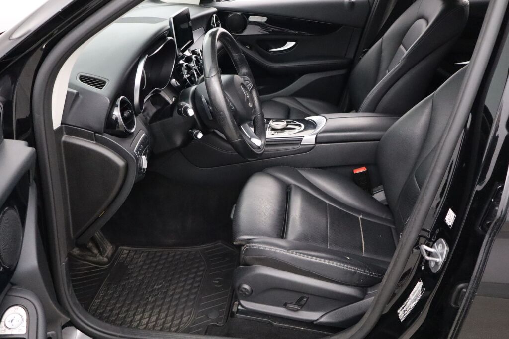 Mercedes-Benz GLC 2018 350 e 4Matic A Premium Business / Ajoavustinpaketti / Sähk.koukku / Navi /
