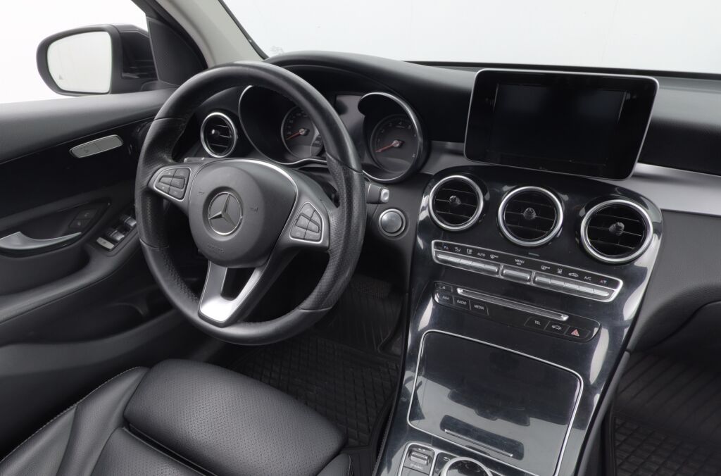 Mercedes-Benz GLC 2018 350 e 4Matic A Premium Business / Ajoavustinpaketti / Sähk.koukku / Navi /