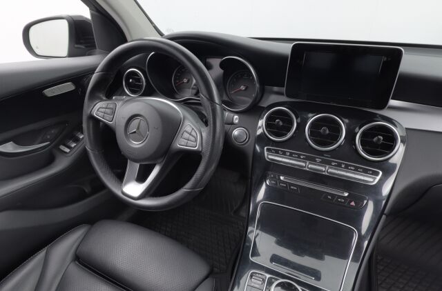 Mercedes-Benz GLC 2018 350 e 4Matic A Premium Business / Ajoavustinpaketti / Sähk.koukku / Navi /