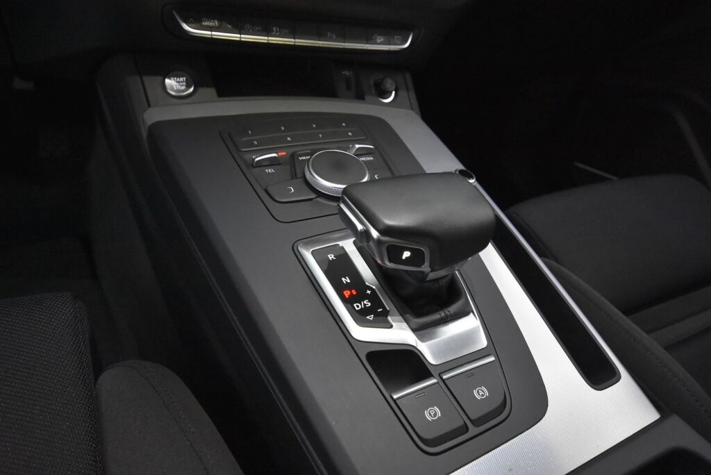 Audi Q5 2018 Business Sport 2,0 TDI 140 kW quattro S tronic / Webasto / Acc / Kamera / Bang Olufsen / Koukku / Keyless / Bliss / Matrix