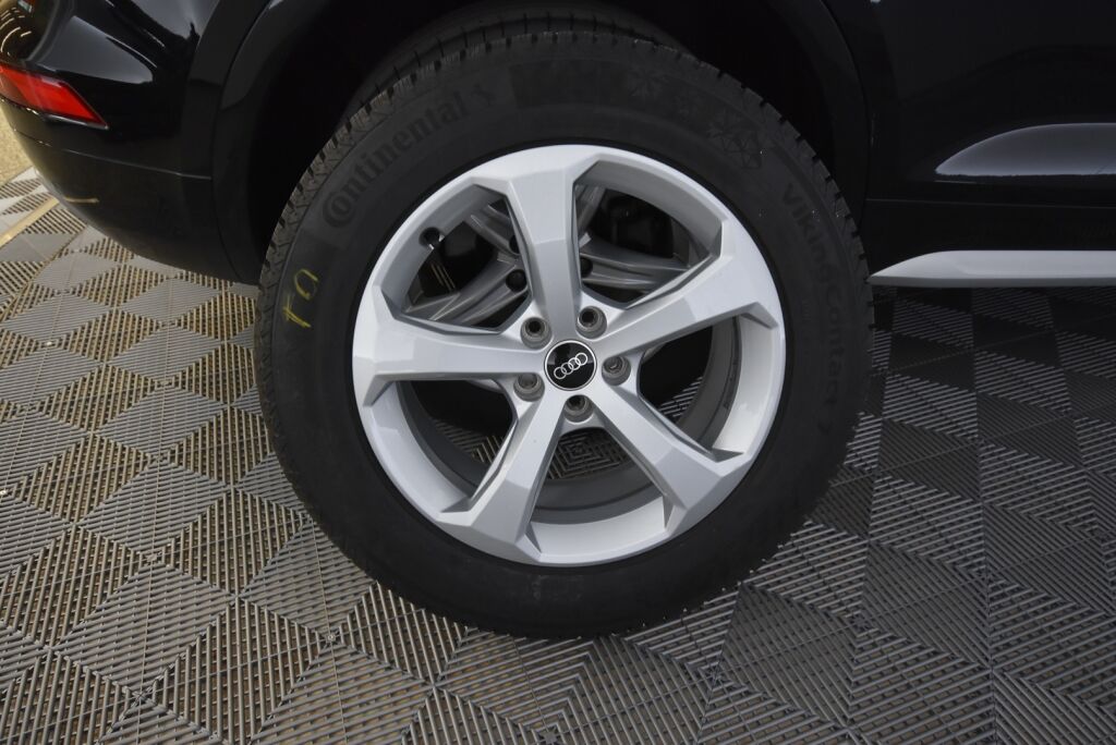 Audi Q5 2018 Business Sport 2,0 TDI 140 kW quattro S tronic / Webasto / Acc / Kamera / Bang Olufsen / Koukku / Keyless / Bliss / Matrix