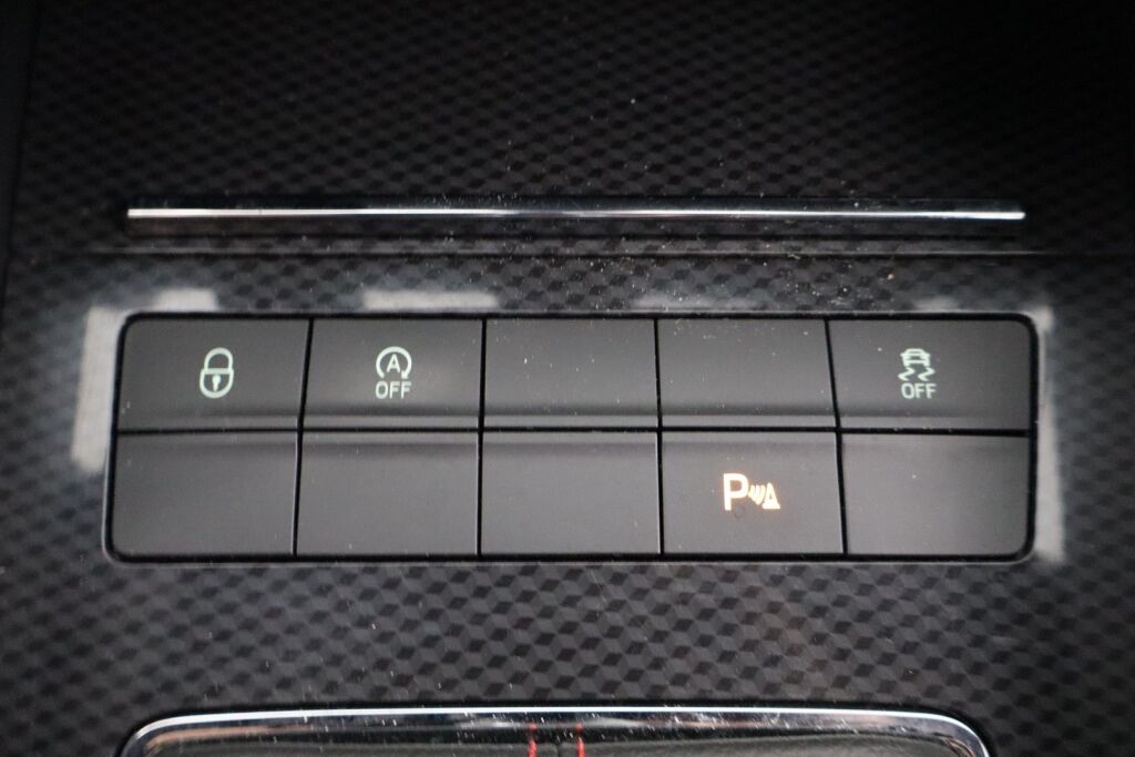 Skoda Octavia 2018 2,0 TSI RS / Suomiauto / ACC / Webasto / BLIS / P.kamera / Apple Carplay / Winter paketti / Lämpölasi / Lämpöratti