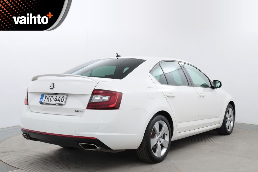 Skoda Octavia 2018 2,0 TSI RS / Suomiauto / ACC / Webasto / BLIS / P.kamera / Apple Carplay / Winter paketti / Lämpölasi / Lämpöratti