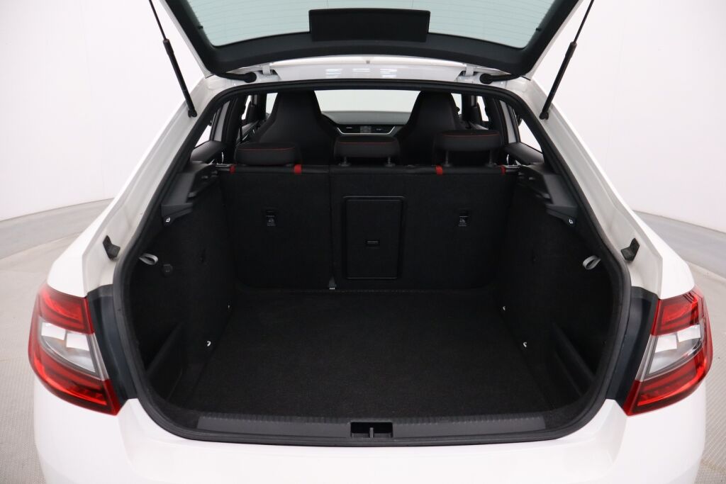 Skoda Octavia 2018 2,0 TSI RS / Suomiauto / ACC / Webasto / BLIS / P.kamera / Apple Carplay / Winter paketti / Lämpölasi / Lämpöratti