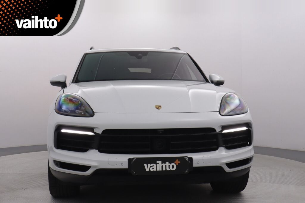 Porsche Cayenne 2018 E-Hybrid /  Sport Chrono Package / ACC / Koukku / Säädettävä ilmajousitus ja PASM / PDLS+ /