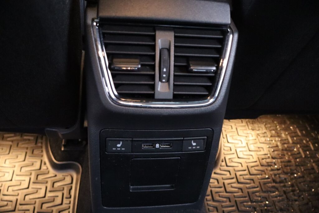 Skoda Octavia 2019 2,0 TDI 184 4x4 Style DSG Autom. / Adapt. vakkari / Webasto / Vetokoukku / - RAHOITUS TÄHÄN AUTOON VAIN 3.99% - 