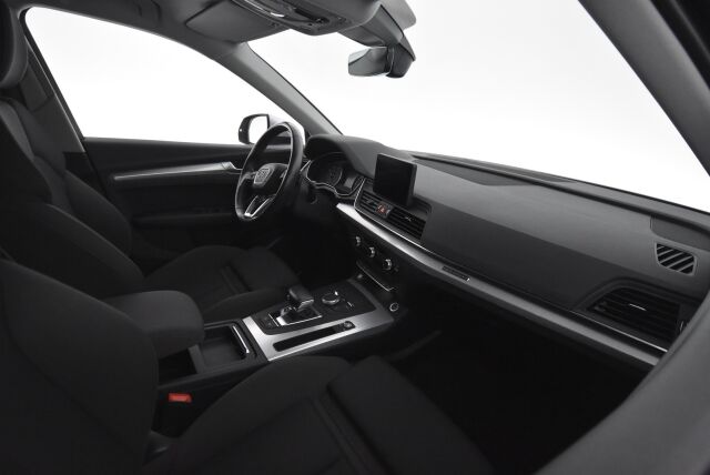 Audi Q5 2017 2,0 TDI 140 kW quattro S tronic / Sport istuimet / Sähköinen vetokoukku / KeylessGo / Hankook Nastat 9mm