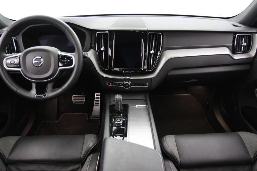 Volvo XC60 2022 T8 AWD Long Range High Performance R-Design Edition aut / Webasto / ACC / Nahat /  Suomi-auto / Yksi omistaja / - RAHOITUS TÄHÄN AUTOON VAIN 3.99% - 