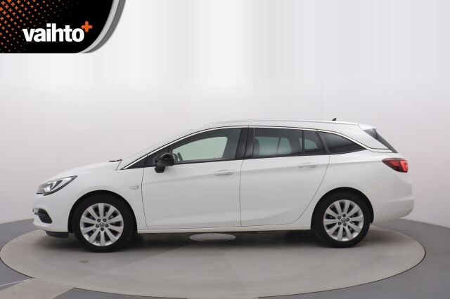 Opel Astra 2022 Sports Tourer Classic Innovation 145 Turbo A / Navi / Kamera / Apple CarPlay / Matrix-Ledit / Ratinlämmitin - RAHOITUS TÄHÄN AUTOON VAIN 3.99% - 