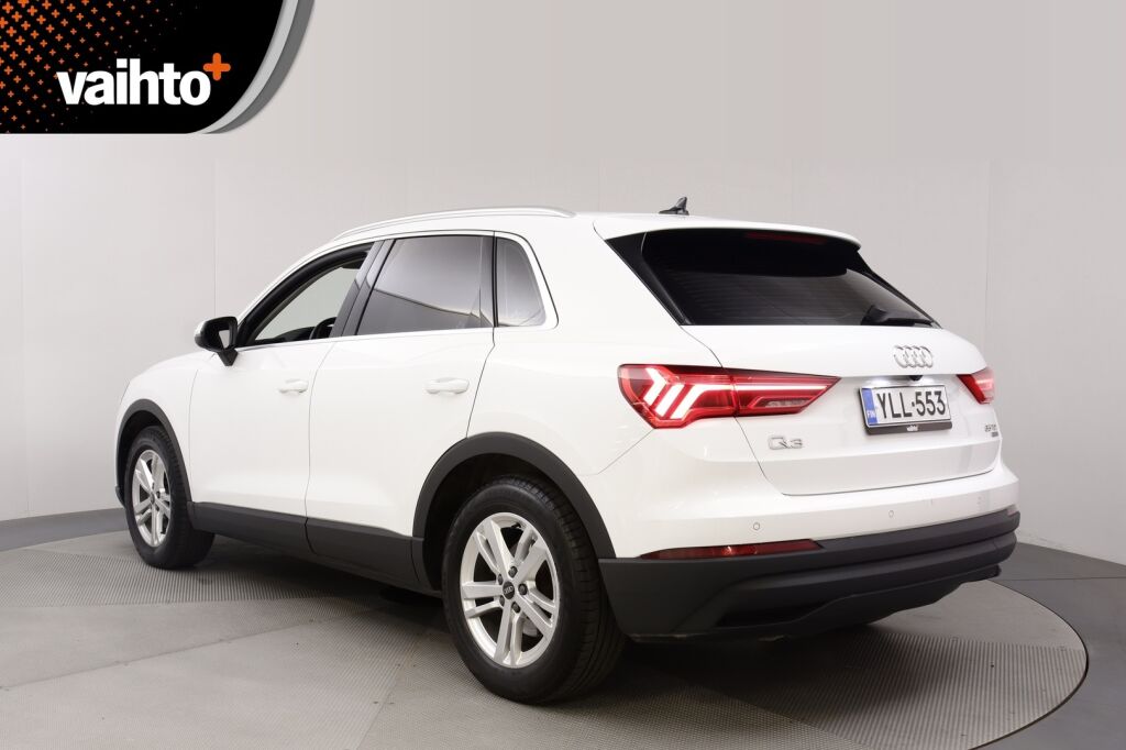 Audi Q3 2022 Business 35 TDI 110kW quattro S tronic / Vetokoukku / Adapt. vakkari / Merkkiliikkeen huoltohistoria / Uusi tuulilasi