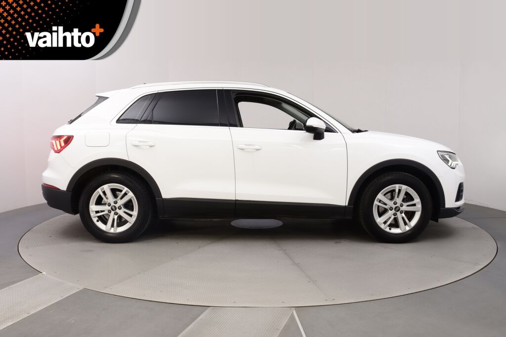 Audi Q3 2022 Business 35 TDI 110kW quattro S tronic / Vetokoukku / Adapt. vakkari / Merkkiliikkeen huoltohistoria / Uusi tuulilasi