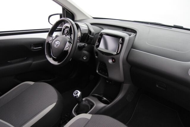 Toyota AYGO 2022 1.0 VVT-i x-play Online Edition 5ov / Kamera / Huoltokirja /