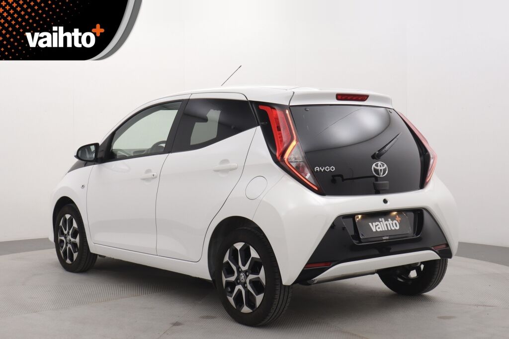 Toyota AYGO 2022 1.0 VVT-i x-play Online Edition 5ov / Kamera / Huoltokirja /