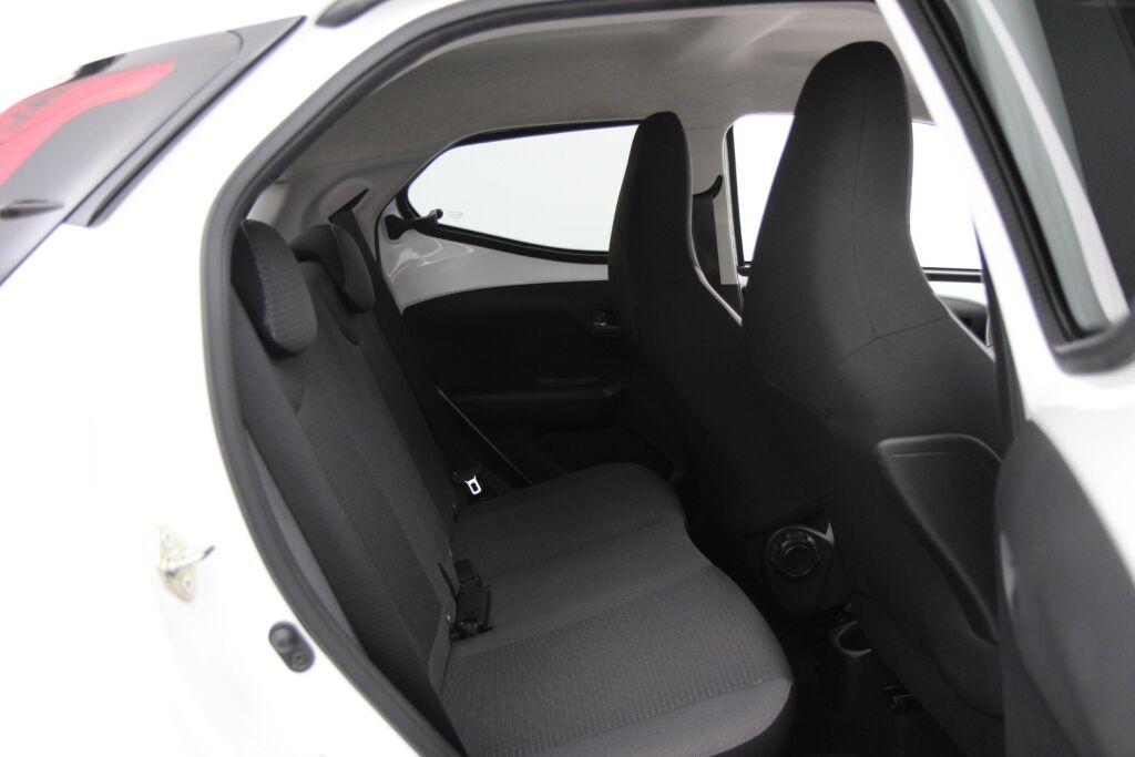 Toyota AYGO 2022 1.0 VVT-i x-play Online Edition 5ov / Kamera / Huoltokirja /