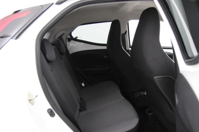 Toyota AYGO 2022 1.0 VVT-i x-play Online Edition 5ov / Kamera / Huoltokirja /