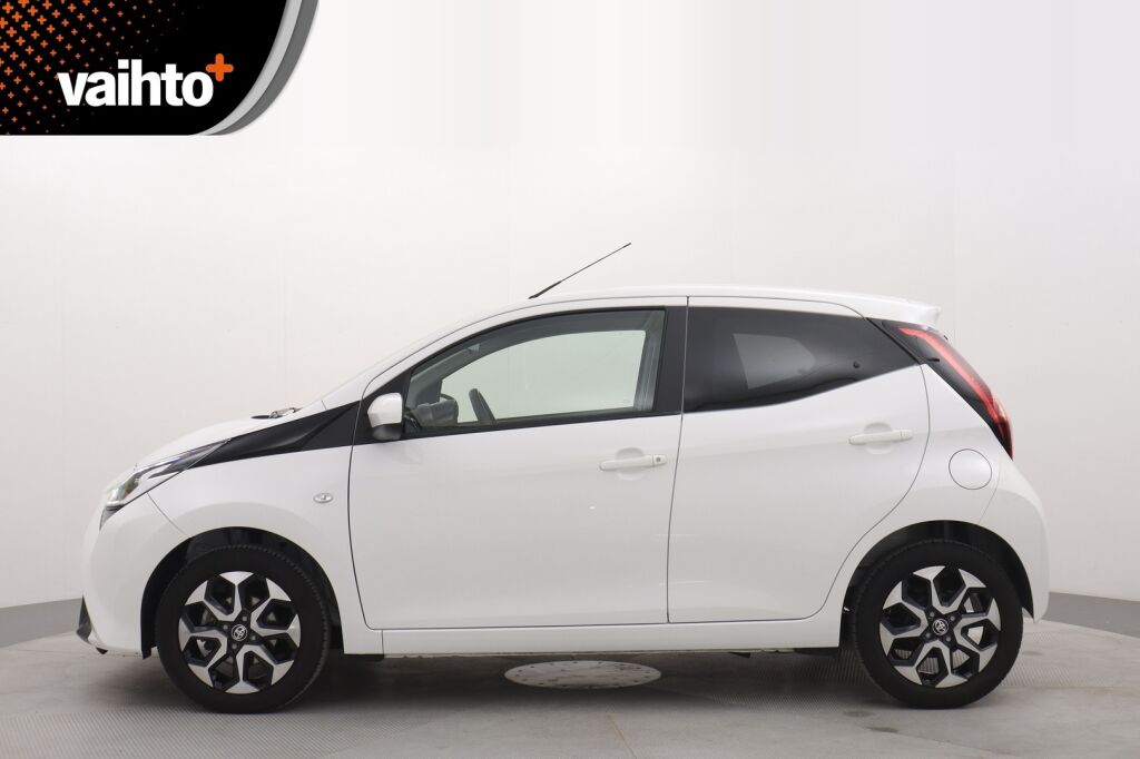 Toyota AYGO 2022 1.0 VVT-i x-play Online Edition 5ov / Kamera / Huoltokirja /