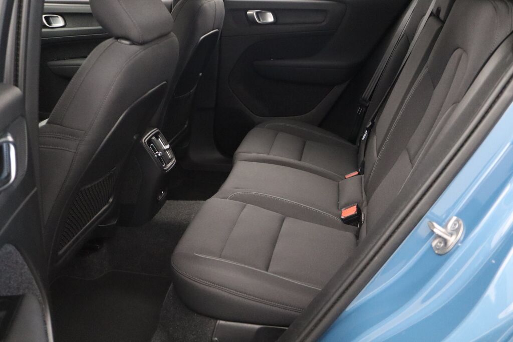 Volvo C40 2022 Recharge Twin Business Launch Edition aut / Digimittari / VOC / Adatp. vakk / Panorama / 360kamera