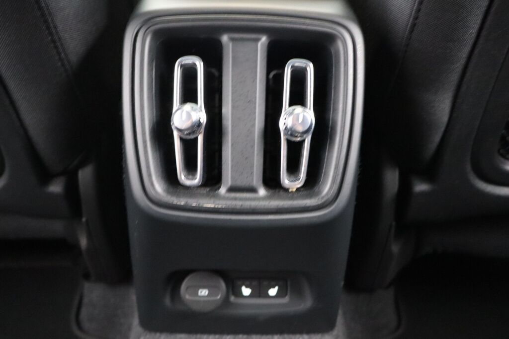 Volvo C40 2022 Recharge Twin Business Launch Edition aut / Digimittari / VOC / Adatp. vakk / Panorama / 360kamera