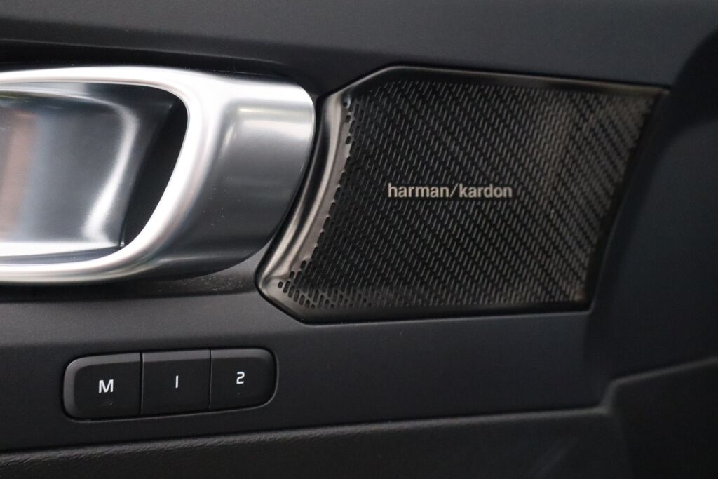 Volvo C40 2022 Recharge Twin Business Launch Edition aut / Digimittari / VOC / Adatp. vakk / Panorama / 360kamera