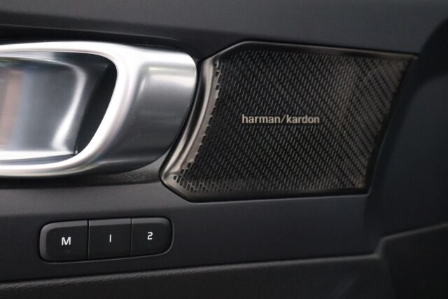 Volvo C40 2022 Recharge Twin Business Launch Edition aut / Digimittari / VOC / Adatp. vakk / Panorama / 360kamera