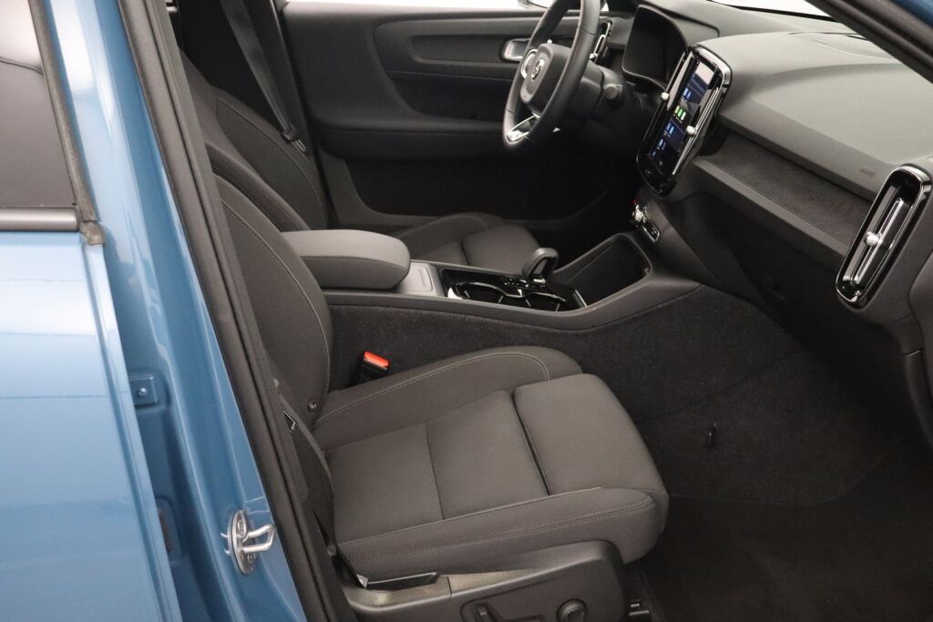 Volvo C40 2022 Recharge Twin Business Launch Edition aut / Digimittari / VOC / Adatp. vakk / Panorama / 360kamera