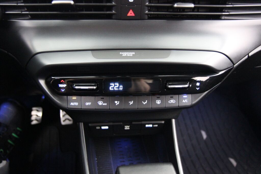 Hyundai Bayon 2023 1.0 T-GDi 120 hv 48V Hybrid 7DCT-aut. Style / Kamera / Aut.ilmastointi /
