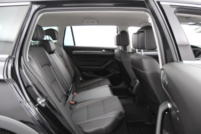 Volkswagen Passat 2023 Variant Alltrack 2,0 TDI SCR 147 kW 4MOTION DSG-aut. / Muistipenkki / Keyless / Webasto / Vetokoukku