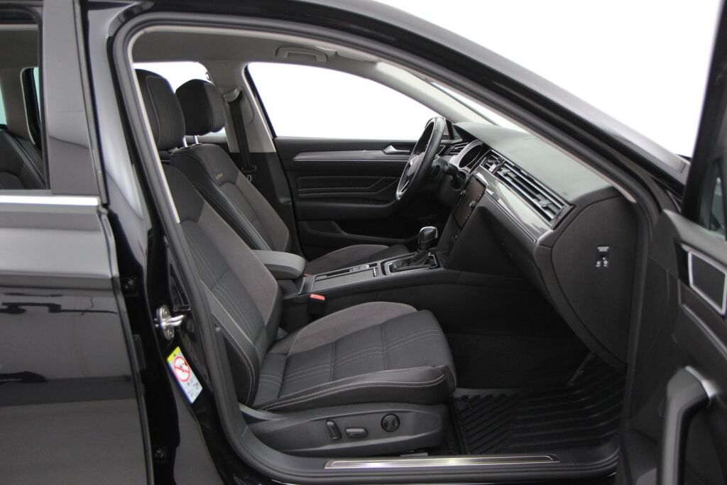 Volkswagen Passat 2023 Variant Alltrack 2,0 TDI SCR 147 kW 4MOTION DSG-aut. / Muistipenkki / Keyless / Webasto / Vetokoukku