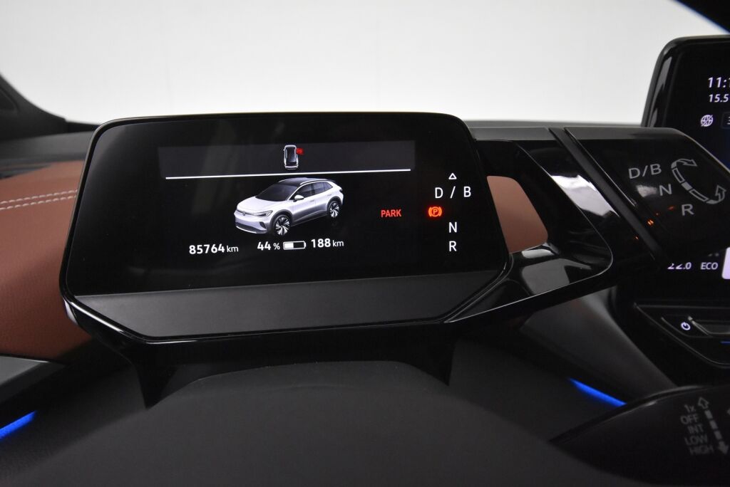 Volkswagen ID.4 2021 Pro Performance Max 150 kW, akku 77 kWh / HUD / ACC / iQ Light / Panoraama / Hieronnat etuistuimissa