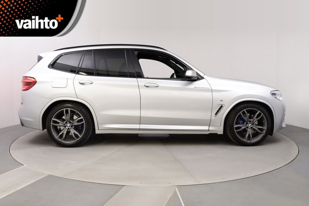 BMW X3 2018 G01 xDrive M40i A M Performance / Panoraama / Vetokoukku / Webasto / Led-ajovalot / Display Key